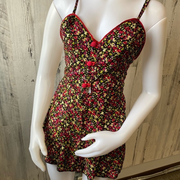 Cute Floral Sweetheart Neckline Dress - Picture 4 of 8